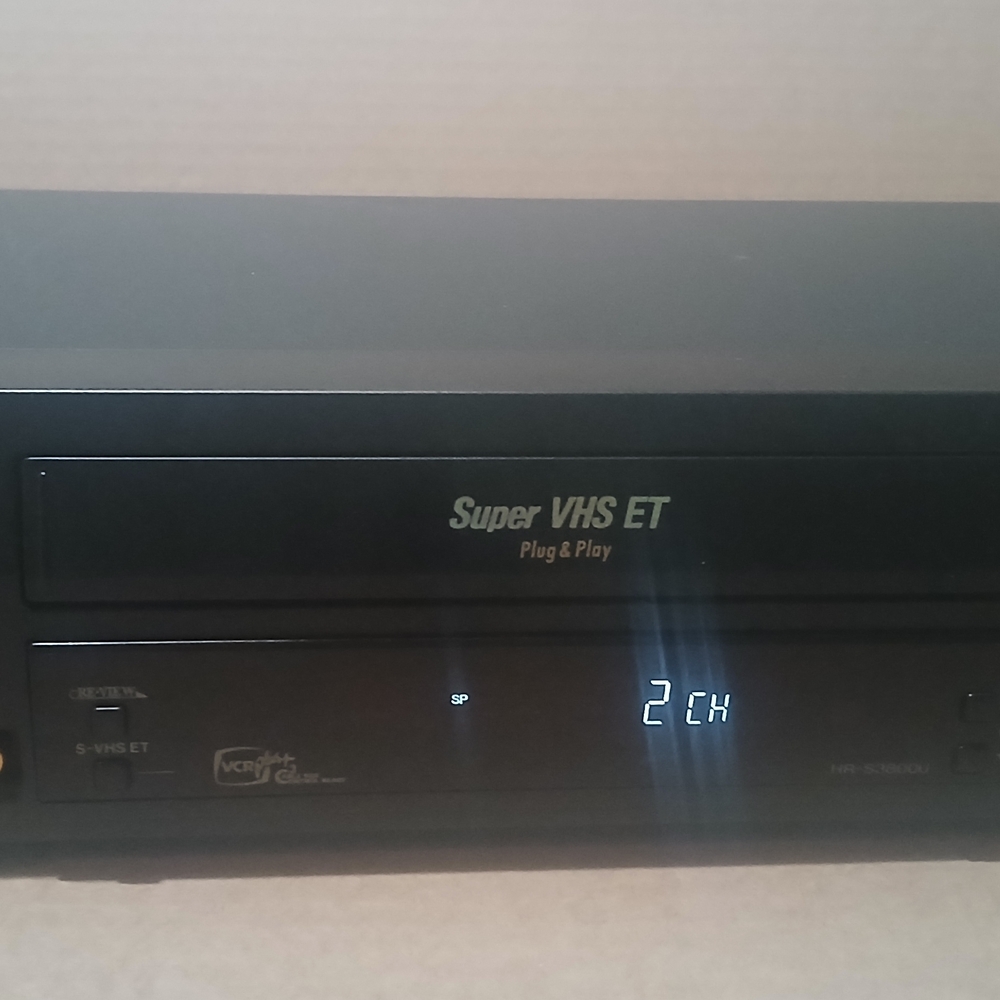 Super VHS ET Plug & Play JVC HR-S3800U